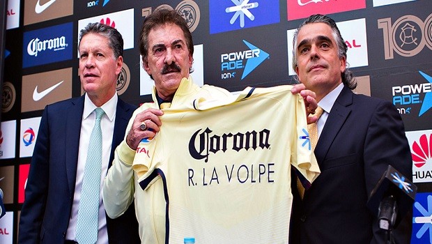 El Club América presenta a Ricardo La Volpe como su nuevo entrenador -  