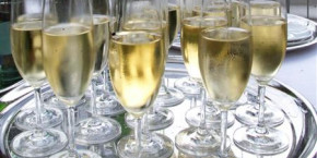 les ventes de champagne se reprennent apres deux ans de crise