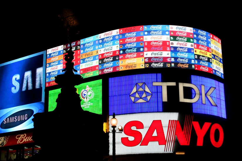 publicidad picadilly circus londres