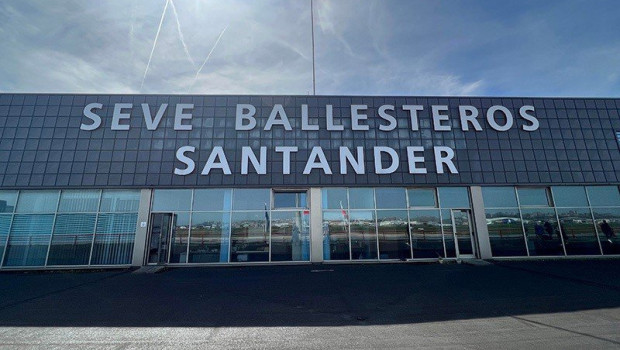 ep archivo   aeropuerto seve ballesteros santander