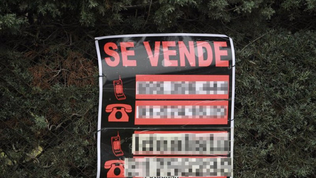 ep archivo   cartel de una vivienda en venta
