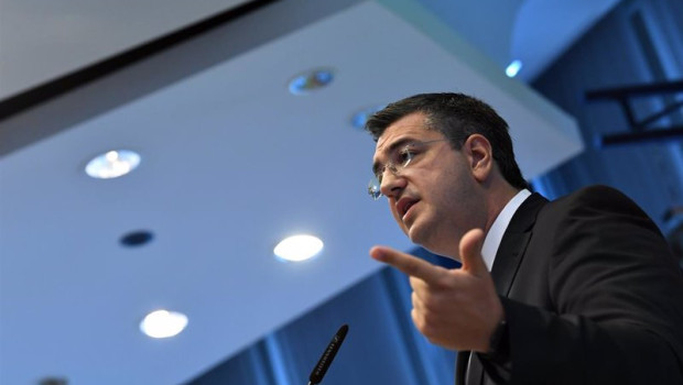 ep archivo   el comisario europeo para transporte apostolos tzitzikostas en una imagen de archivo