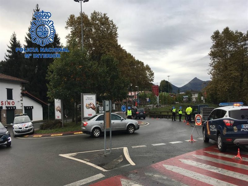 ep control de la policia nacional y police aux frontieres en dantxarinea ep control de la policia nacional y police aux frontieres en dantxarinea