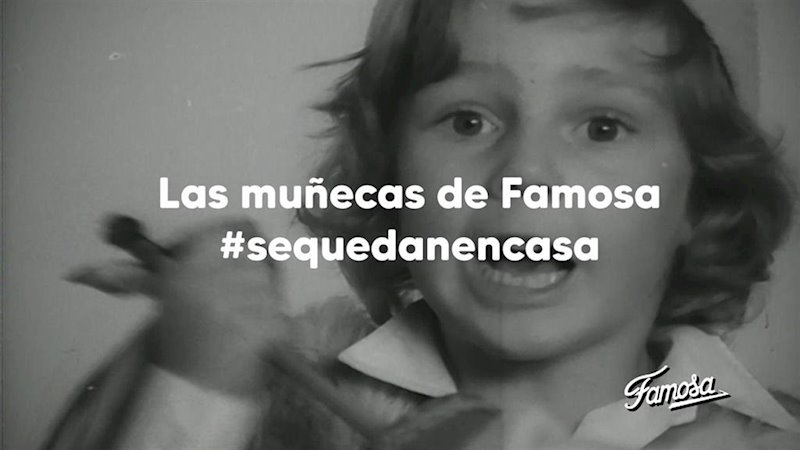 Anuncio las muñecas de famosa sale se dirigen al portal