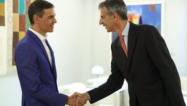 ep el presidente del gobierno pedro sanchez recibe al consejero delegado de innoenergy ep el presidente del gobierno pedro sanchez recibe al consejero delegado de innoenergy