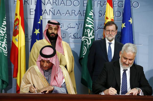 Firma del contrato entre Navantia y la empresa Saudí SAMI. | NAVANTIA ep firmacontratonavantiala empresa saudi sami