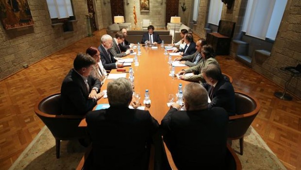 ep fwd presidentla generalitat carles puigdemont sha reunit ambcomis