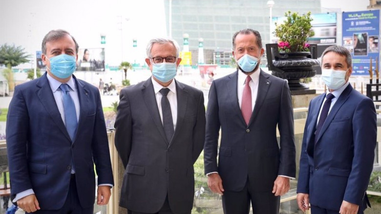 Izq-dcha: El consejero delegado de Abanca, Francisco Botas, el CEO adjunto de Crédit Agricole, Xavier Musca, el presidente de Abanca, Juan Carlos Escotet Rodríguez y el presidente de Crédit Agricole Pyrénées Gascogne, Marc Didier. | ABANCA ep izq-dcha el consejero delegado de abanca francisco botas el ceo adjunto de credit agricole xavier