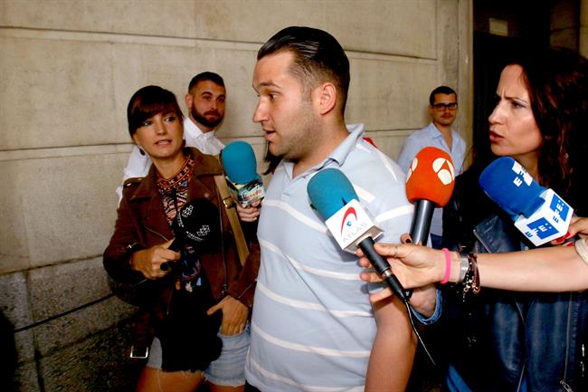 José Ángel Prenda a su llegada a los Juzgados | EUROPA PRESS ep jose angel prendasu llegadalos juzgados