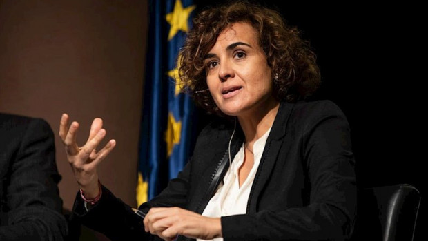 ep la diputada en el parlamento europeo por el partido popular dolors momtserrat durante un debate