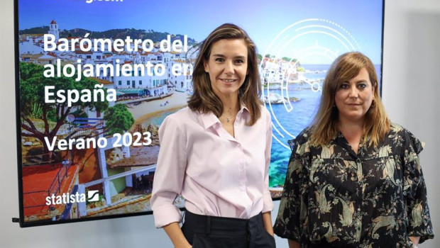 ep la directora de statista para iberia maria merpno y la responsable de bookingcom en catalunya