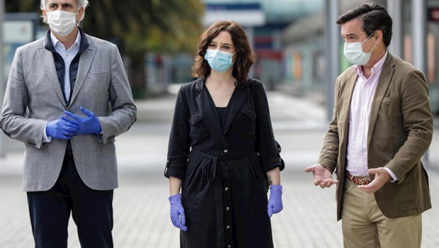 ep la presidenta de la comunidad de madrid isabel diaz ayuso visita el hospital de campana de ifema