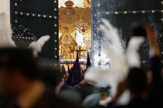 La Virgen de la Macarena en la Madrugá del Viernes Santo | EUROPA PRESS/E. BRIONES ep la virgenla macarenala madruga del viernes santo