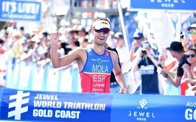 Mario Mola Gold Coast Series Mundiales triatlón | DELLY CARR/ITU MEDIA ep mario mola gold coast series mundiales triatlon