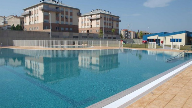 ep piscina comunitaria de logrono imagen de archivo