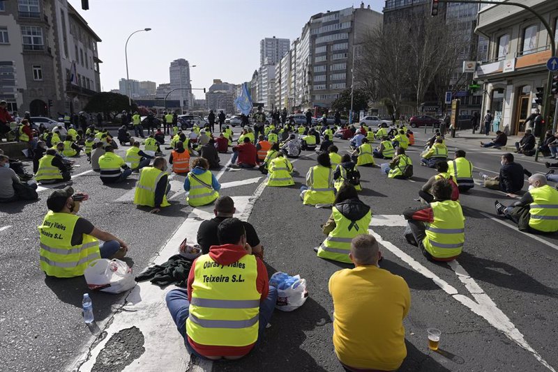 Trabajadores de Abengoa se manifestarán en Sevilla para mantener su empleo