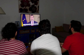 ep una familia andaluza que se encuentra en cuarentena por el coronavirus siguen atentamente el