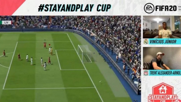 ep vinicius jugando al fifa20 con alexander arnold del liverpool