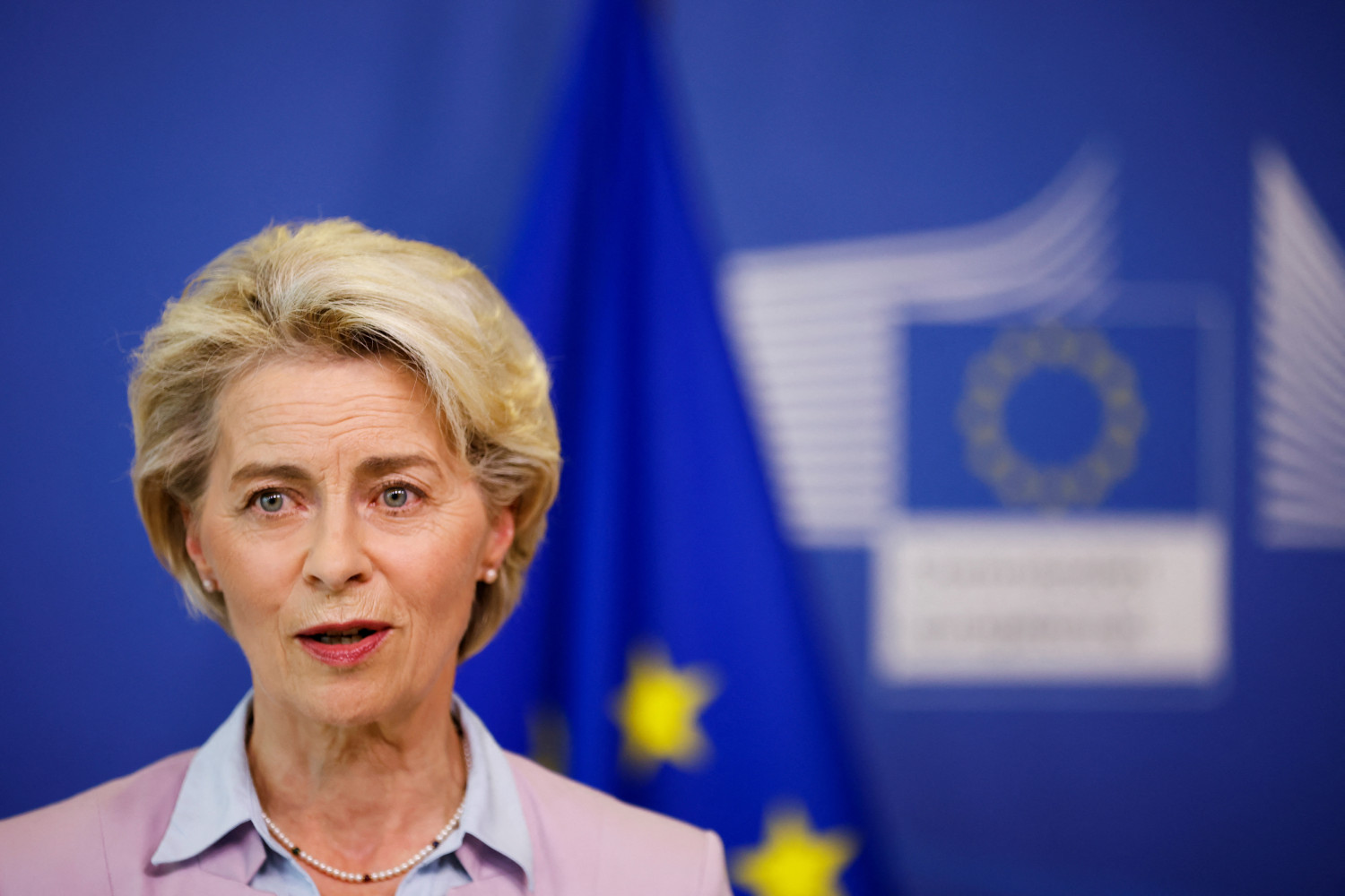 la ce va proposer un plafonnement du prix du gaz russe dit ursula von der leyen 20221005110315 