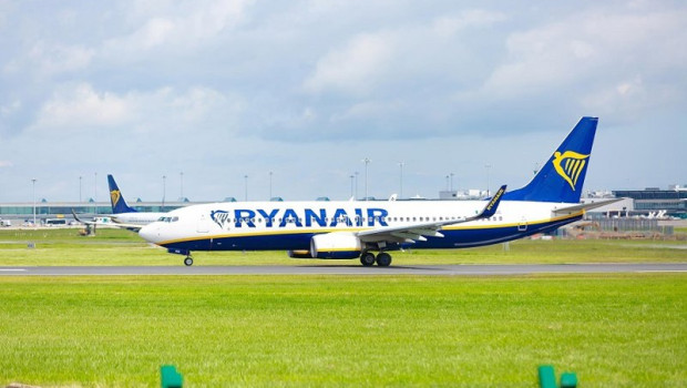 ep archivo   avion de ryanair 20251128112203