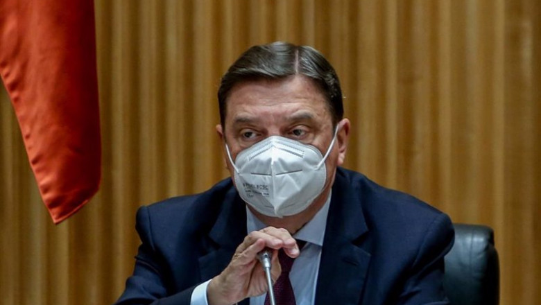 ep archivo   el ministro de agricultura pesca y alimentacion luis planas comparece en la comision de