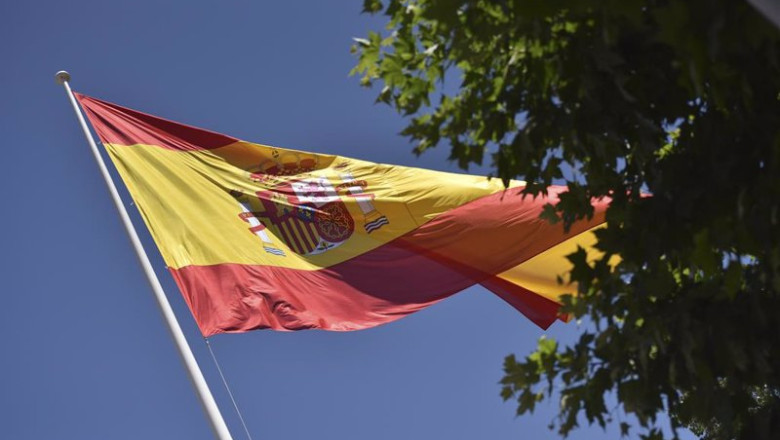 ep archivo izado de la bandera espanola durante el acto central conmemorativo del dia de las ep archivo izado de la bandera espanola durante el acto central conmemorativo del dia de las