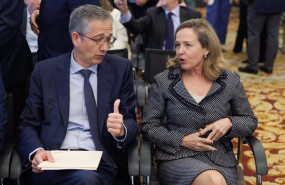 ep archivo   la vicepresidenta primera y ministra de economia nadia calvino y el gobernador del