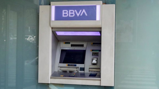 ep archivo   un cajero del banco bbva