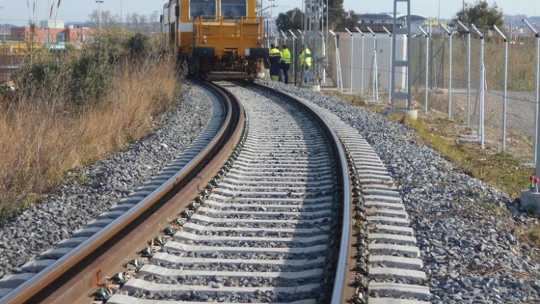 Archivo - Un cnvoy ferroviario en la zona portuaria de Tarragona | TARRAGONA - Archivo ep archivo un cnvoy ferroviario en la zona portuaria de tarragona