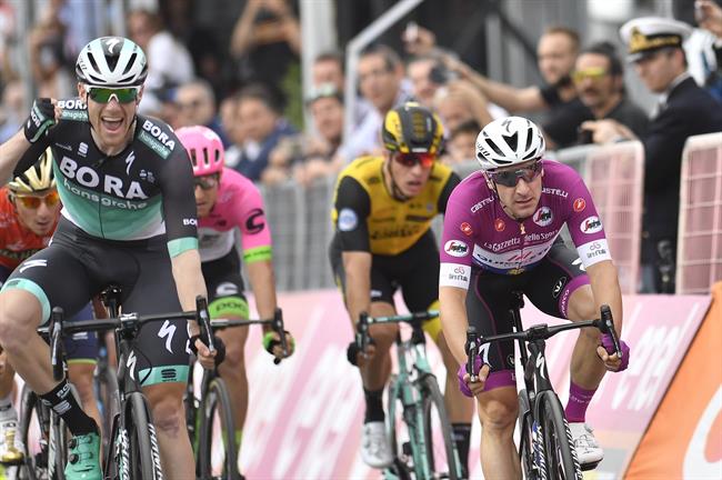 Bennett arrebata la gloria a Viviani en el Giro | GIRO ep bennett arrebatagloriavivianigiro
