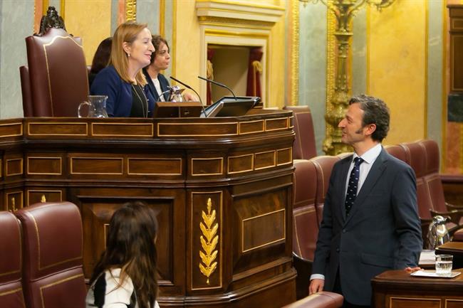 El diputado Miguel Ángel Paniagua (PP), con Ana Pastor en el Congreso | CONGRESO ep diputado miguel angel paniagua pp con ana pastorcongreso