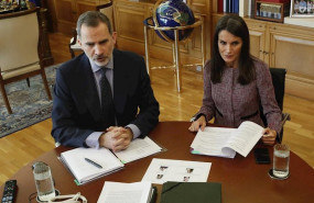 ep don felipe y dona letizia se han reunido en videoconferencia con directivos y trabajadores del