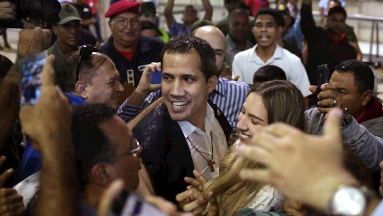 ep el autoproclamado presidente encargado de venezuela juan guaido a su llegada a caracas