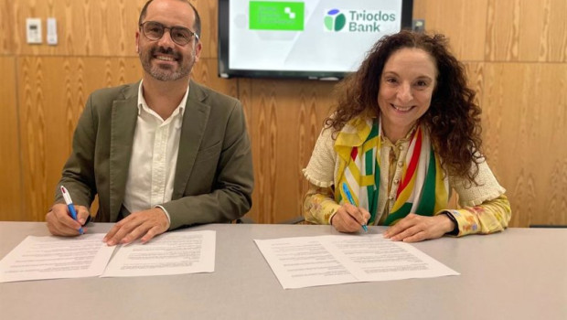 ep el director general de suma impact foundation jose luis ruiz de munain y la directora de business ep el director general de suma impact foundation jose luis ruiz de munain y la directora de business