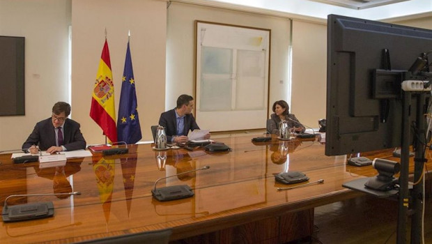 ep el ministro de sanidad salvador illa el presidente del gobierno pedro sanchez se reunen por
