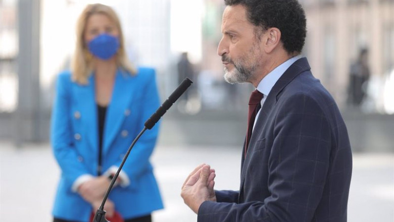 El portavoz adjunto de Ciudadanos en el Congreso de los Diputados, Edmundo Bal, ofrece declaraciones a los medios en el patio del Congreso | Eduardo Parra - Europa Press ep el portavoz adjunto de ciudadanos en el congreso de los diputados edmundo bal ofrece