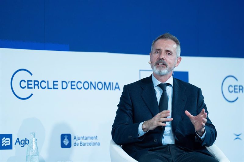 Telefónica ficha a AZ Capital para analizar sus opciones estratégicas, incluida la posible compra de Vodafone España