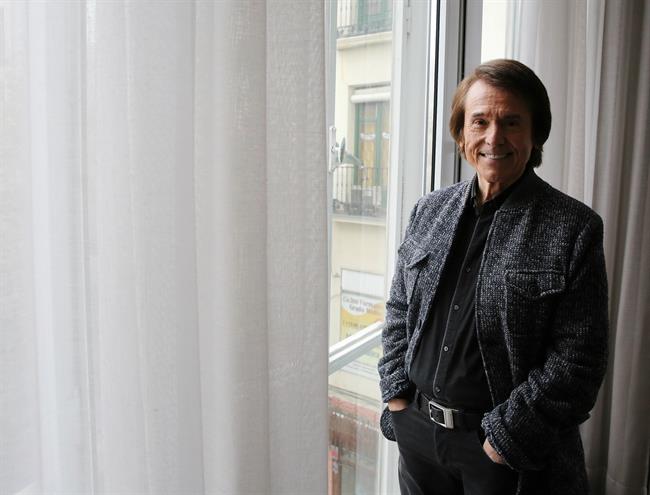 Entrevista con Raphael por la publicación de su disco Infinitos bailes | EUROPA PRESS ep entrevistaraphaella publicacionsu disco infinitos bailes 20171215203203