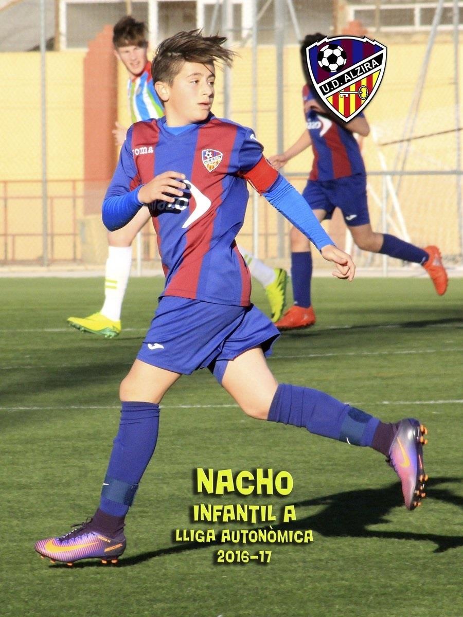 El jugador, en una imagen de la pasada temporada difundida por el club | UD ALZIRA ep jugador enimagenla pasada temporada difundidaclub