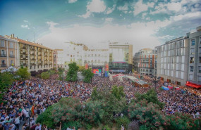 ep la cantante monica naranjo dapistoletazosalidaorgullo lgtbmadrid
