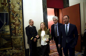 ep la vicepresidenta segunda del congreso ana pastor con sus companeros de mesa alfonso rodriguez