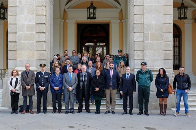 Minuto de silencio en Ayuntamiento de Sevilla por el atentado en Londres | EUROPAPRESS/ARCHIVO ep minutosilencioayuntamientosevillaatentadolondres
