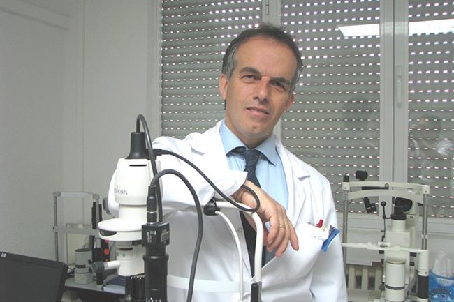 El oftalmólogo David Díaz Valle del Hospital Clínico San Carlos | GABINETE DE PRENSA GAE CLÍNICO SAN CARLOS ÁREA 7 ep oftalmologo david diaz vallehospital clinico san carlos