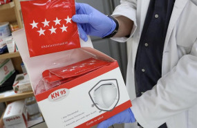 ep una caja que contiene parte de los siete millones de mascarillas ffp2 que se distribuiran de