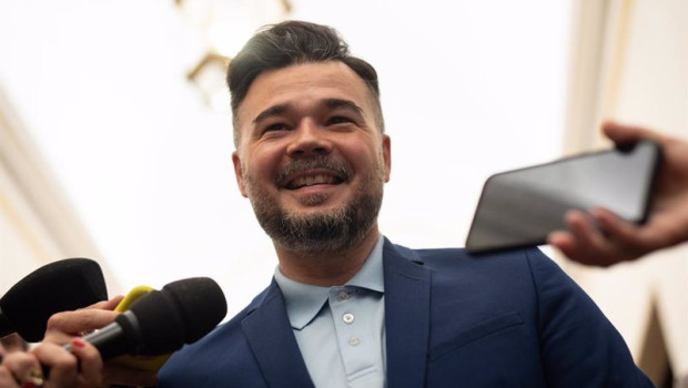 ep archivo   el portavoz de erc en el congreso gabriel rufian llega a una sesion plenaria en el
