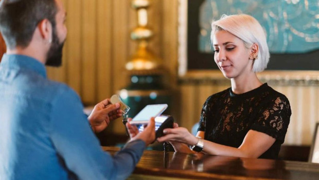 ep archivo   recepcion de hotel