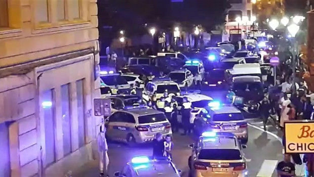 ep efectivos de la policia acuden al barrio bilbaino de san francisco tras generarse una pelea
