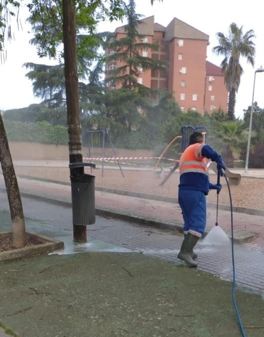 ep el ayuntamiento de caceres refuerza la desinfeccion en los barrios donde hay mas ninos ep el ayuntamiento de caceres refuerza la desinfeccion en los barrios donde hay mas ninos