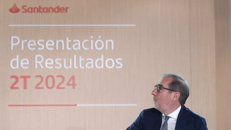ep el consejero delegado de banco santander hector grisi durante una presentacion de resultados del ep el consejero delegado de banco santander hector grisi durante una presentacion de resultados del