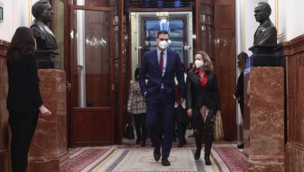 ep el presidente del gobierno pedro sanchez y la vicepresidenta y ministra de asuntos economicos y 20210125180404